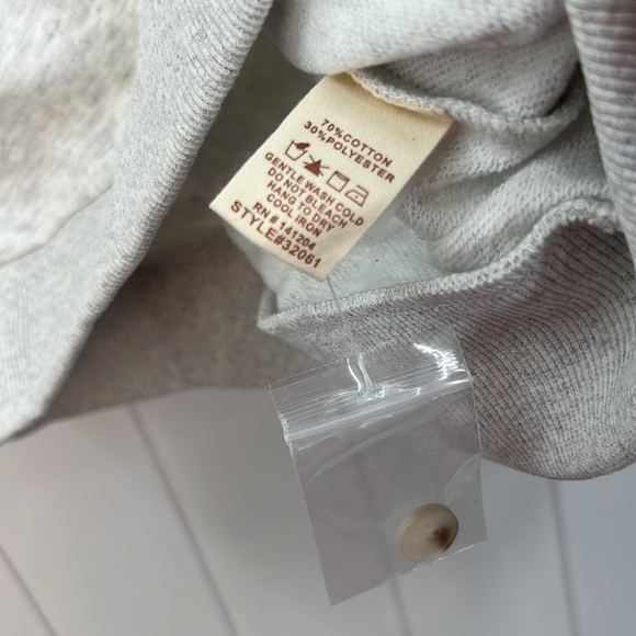 🆕Hem & Thread Color Block Henley Sweatshirt Top Light Gray/Violet Color S,M & L - Picture 7 of 8